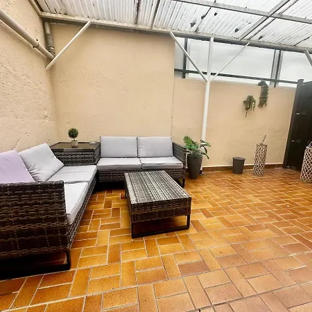 Wellness Haus In Zell, 3 Komplette Wohnungen, Moselblick, Sauna, Whirlpool, 3 Balkone, Grill 펜션