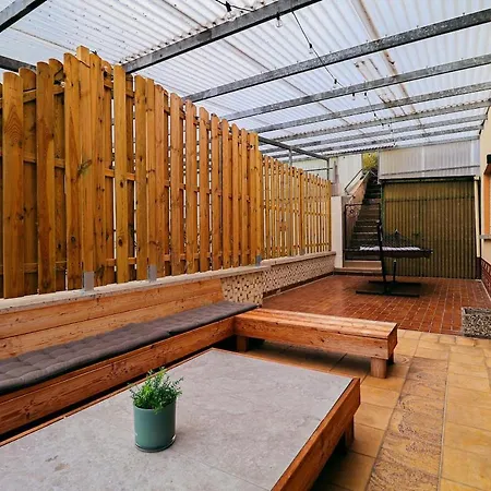 Wellness Haus In Zell, 3 Komplette Wohnungen, Moselblick, Sauna, Whirlpool, 3 Balkone, 14 Gäste Ferienhaus *