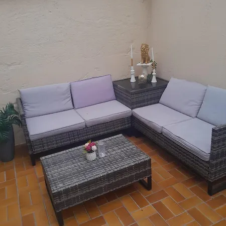 펜션 Wellness Haus In Zell, 3 Komplette Wohnungen, Moselblick, Sauna, Whirlpool, 3 Balkone, Grill 첼 안 데어 모젤