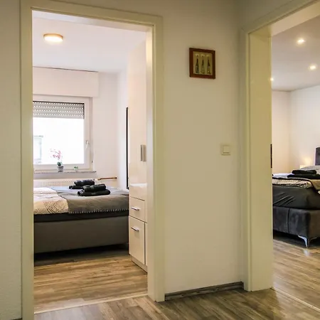 펜션 Wellness Haus In Zell, 3 Komplette Wohnungen, Moselblick, Sauna, Whirlpool, 3 Balkone, Grill