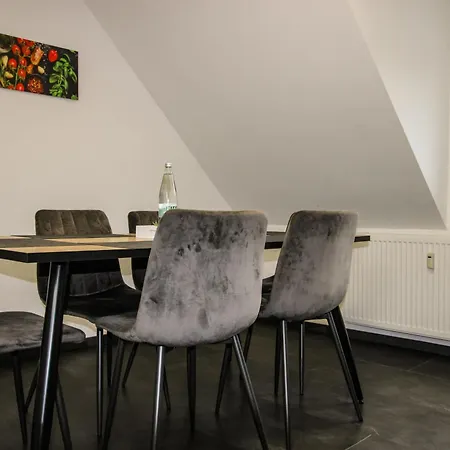 Wellness Haus In Zell, 3 Komplette Wohnungen, Moselblick, Sauna, Whirlpool, 3 Balkone, Grill * 첼 안 데어 모젤