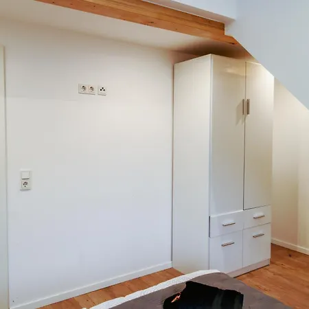 펜션 Wellness Haus In Zell, 3 Komplette Wohnungen, Moselblick, Sauna, Whirlpool, 3 Balkone, Grill *