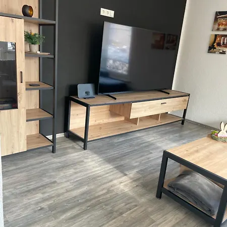 Wellness Haus In Zell, 3 Komplette Wohnungen, Moselblick, Sauna, Whirlpool, 3 Balkone, 14 Gäste Ferienhaus