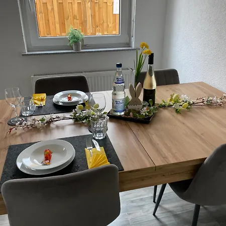 Ferienhaus Wellness Haus In Zell, 3 Komplette Wohnungen, Moselblick, Sauna, Whirlpool, 3 Balkone, 14 Gäste