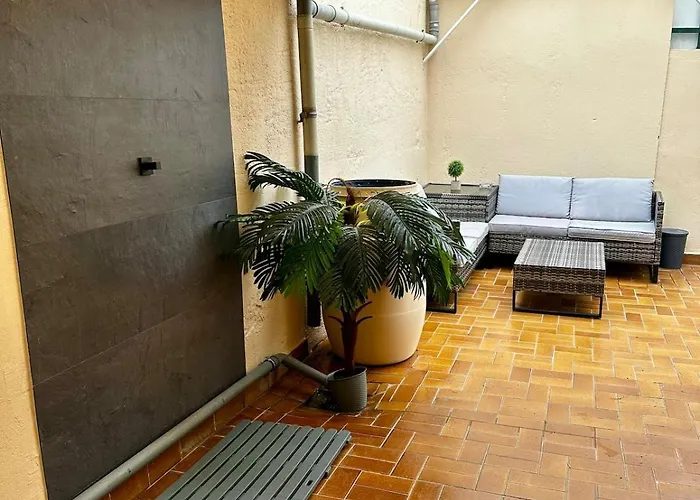 Wellness Haus In Zell, 3 Komplette Wohnungen, Moselblick, Sauna, Whirlpool, 3 Balkone, 14 Gaeste Zell an der Mosel