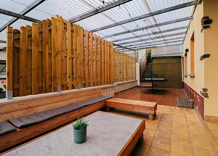 Wellness Haus In Zell, 3 Komplette Wohnungen, Moselblick, Sauna, Whirlpool, 3 Balkone, 14 Gaeste Casa de Férias *