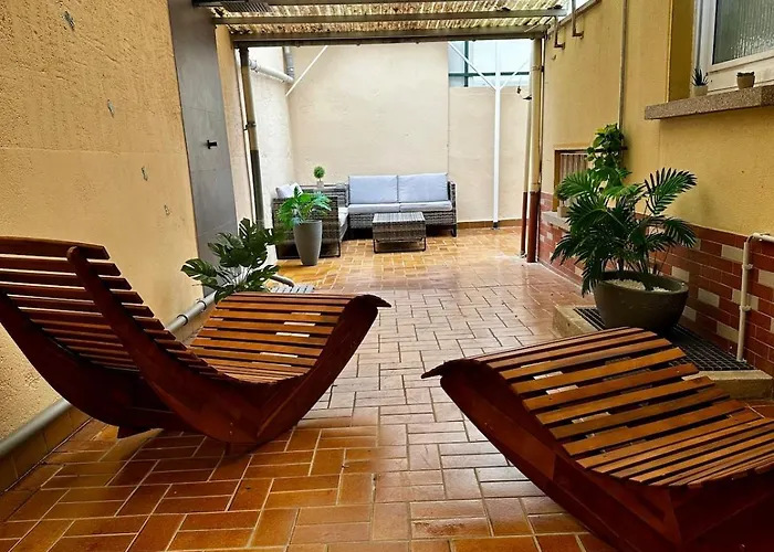 Wellness Haus In Zell, 3 Komplette Wohnungen, Moselblick, Sauna, Whirlpool, 3 Balkone, 14 Gaeste Zell an der Mosel