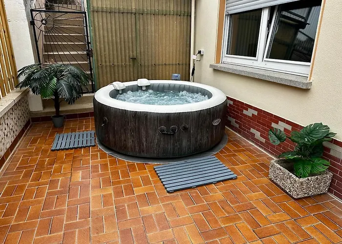 Wellness Haus In Zell, 3 Komplette Wohnungen, Moselblick, Sauna, Whirlpool, 3 Balkone, 14 Gaeste Zell an der Mosel